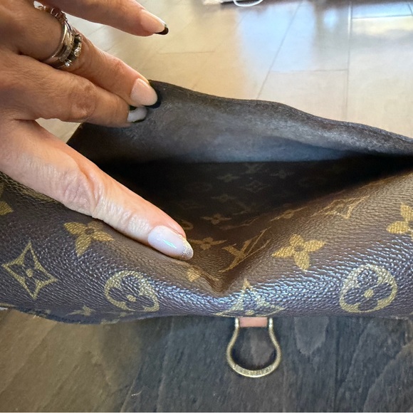 Louis Vuitton Saint Cloud Crossbody Bag - Vintage - Picture 3 of 7